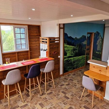 Hillview Studio Apartman La Trinité Kültér fotó